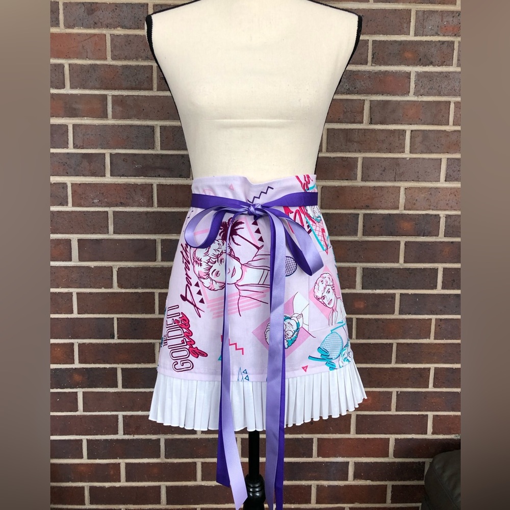 The Golden Girls Apron Retro 80s 90s Waist Apron with Pocket NEW Ruffle - Picture 2 of 15